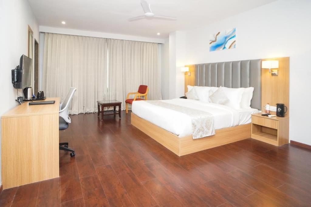 Comfort Inn Udaipur Exterior photo